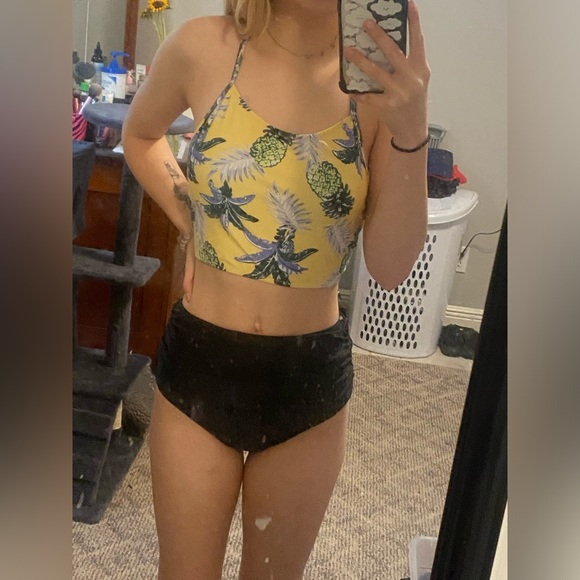 Pineapple two piece swim suit - Picture 2 of 4